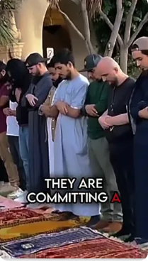    Islamic Prayer/Namaz/BALBOA PARK